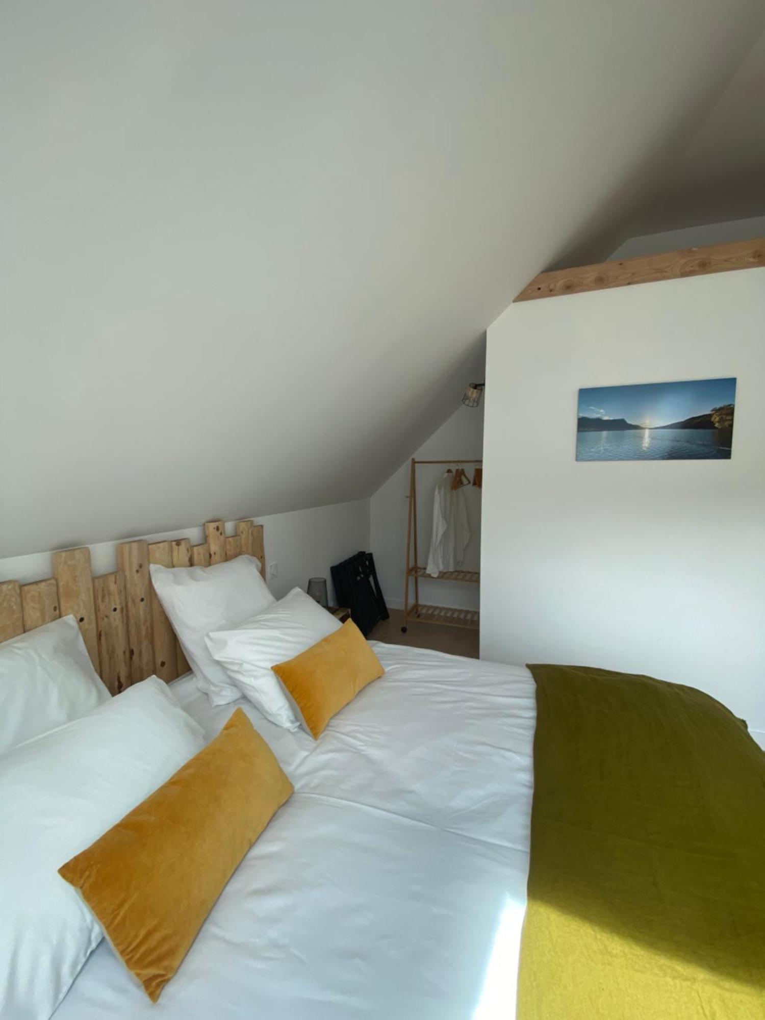 Le Couleau Bed and Breakfast Chateauroux-les-Alpes Exteriör bild