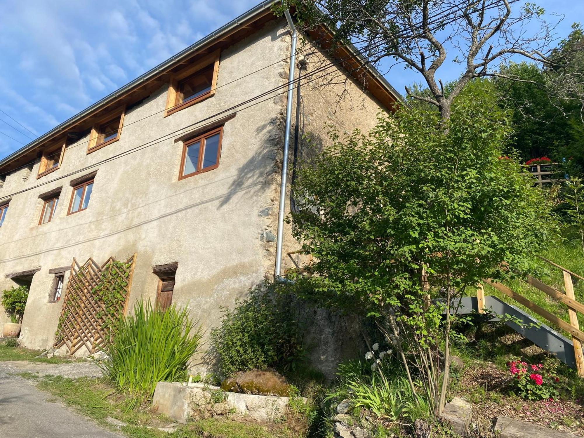 Le Couleau Bed and Breakfast Chateauroux-les-Alpes Exteriör bild