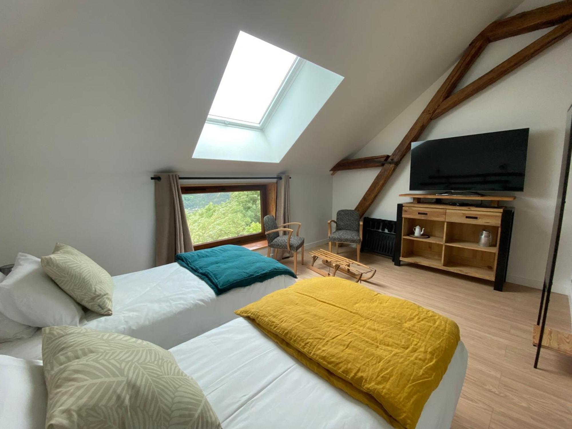 Le Couleau Bed and Breakfast Chateauroux-les-Alpes Exteriör bild
