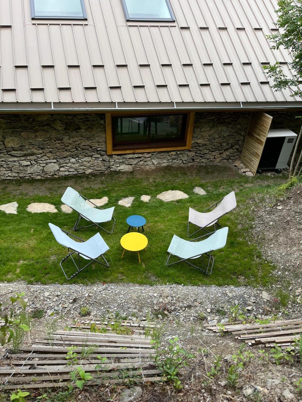 Le Couleau Bed and Breakfast Chateauroux-les-Alpes Exteriör bild
